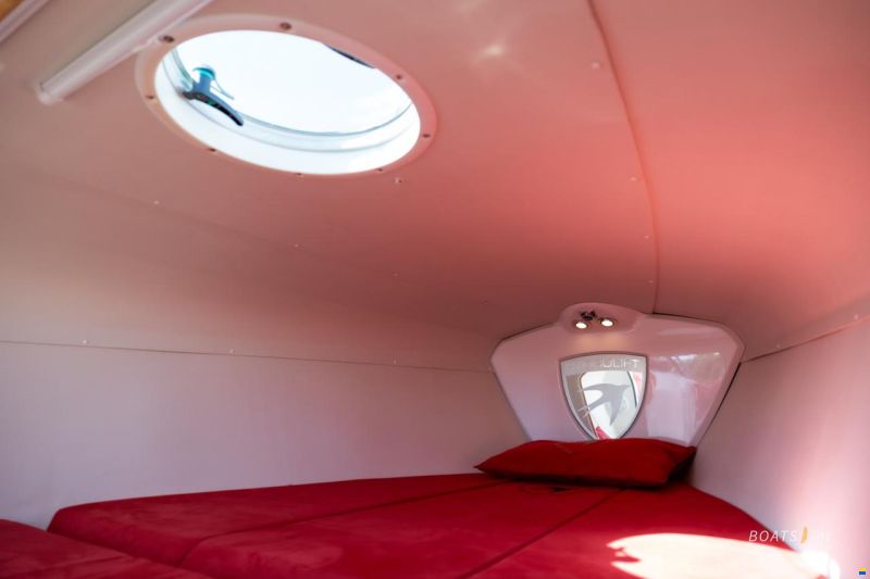 Hydrolift C27 Cab