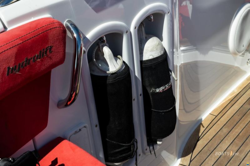 Hydrolift C27 Cab