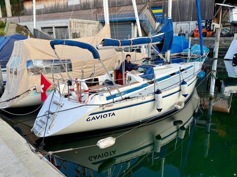 Granada 32