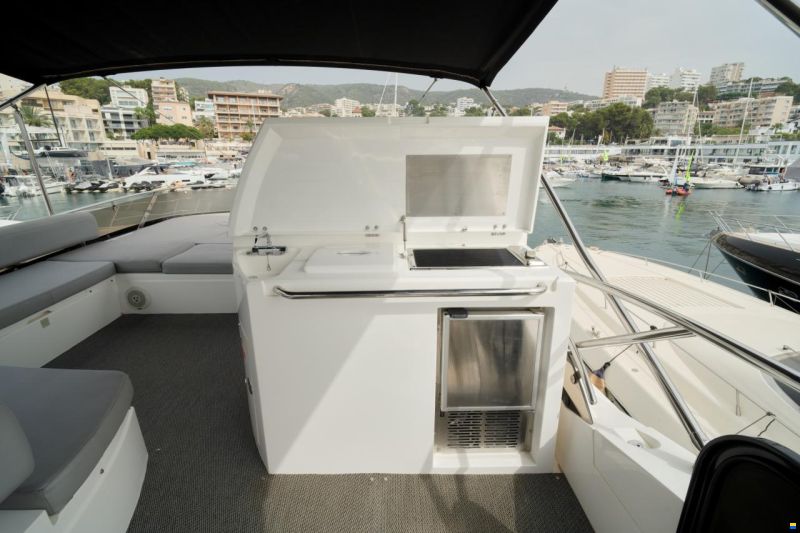 Sunseeker Manhattan 63