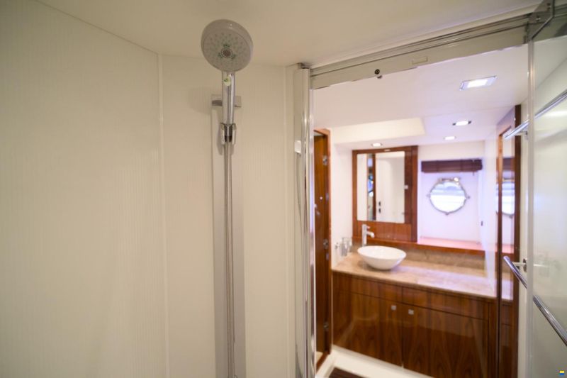Sunseeker Manhattan 63