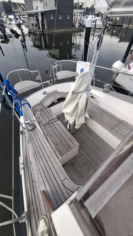 Sirius 32 DS