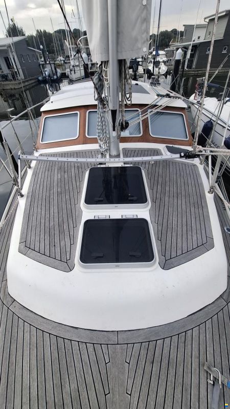 Sirius 32 DS