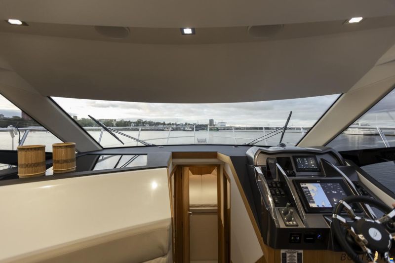 Galeon 360 Fly