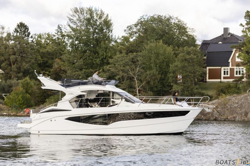 Galeon 360 Fly