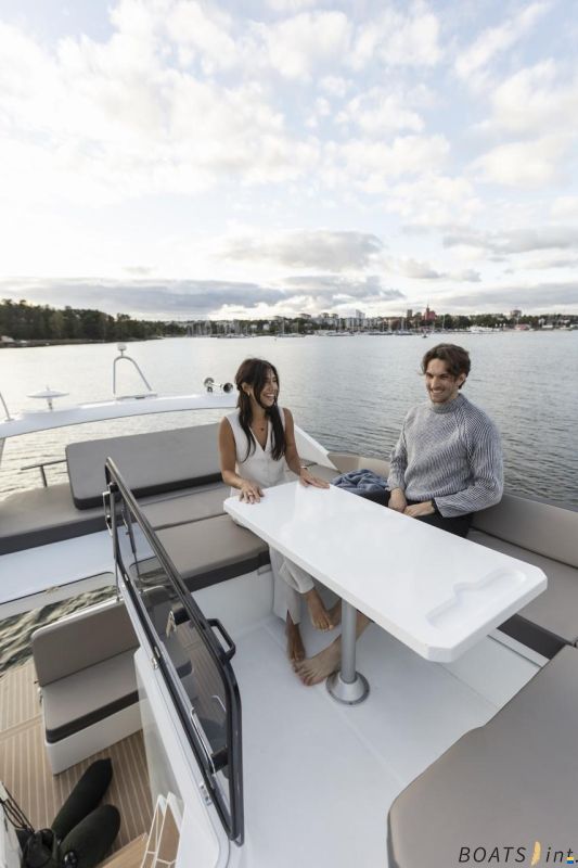Galeon 360 Fly