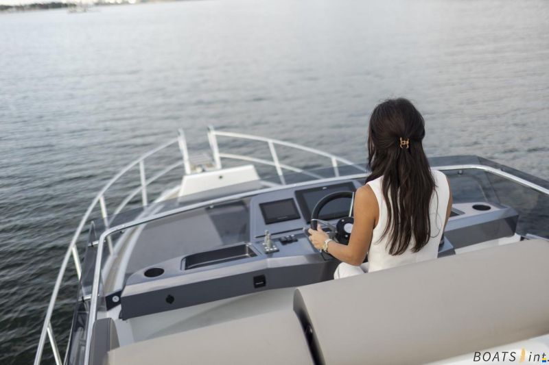 Galeon 360 Fly