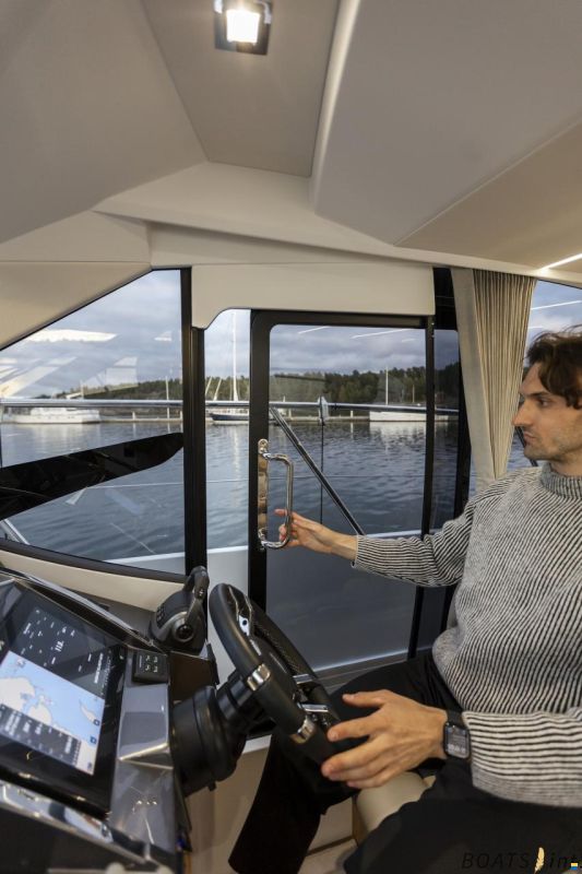 Galeon 360 Fly