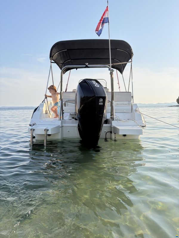 Beneteau Flyer 6.6 Sundeck