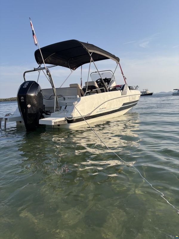 Beneteau Flyer 6.6 Sundeck