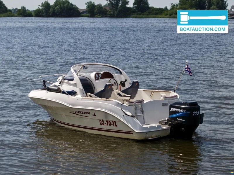 Quicksilver 540 Cabin
