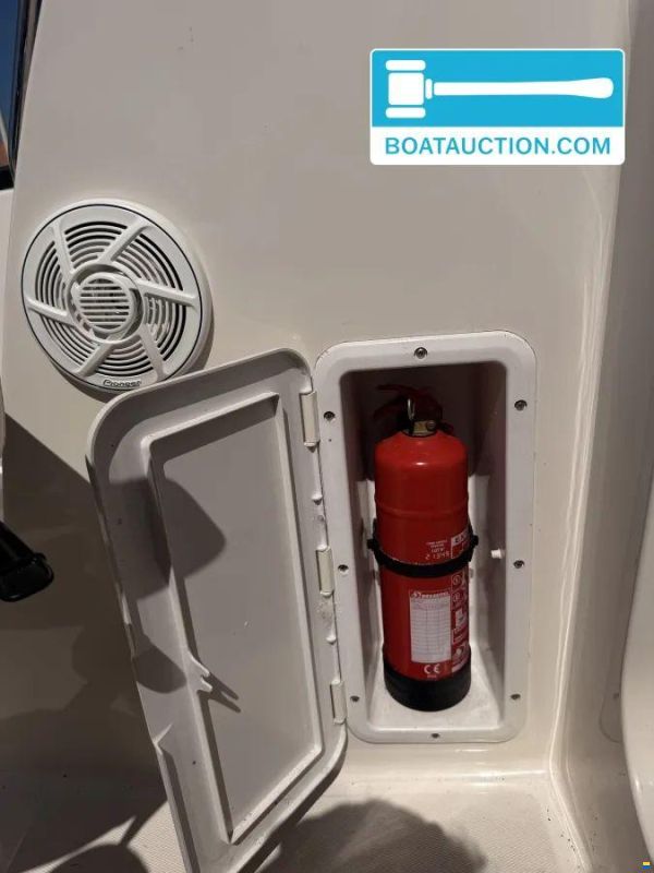 Quicksilver 540 Cabin