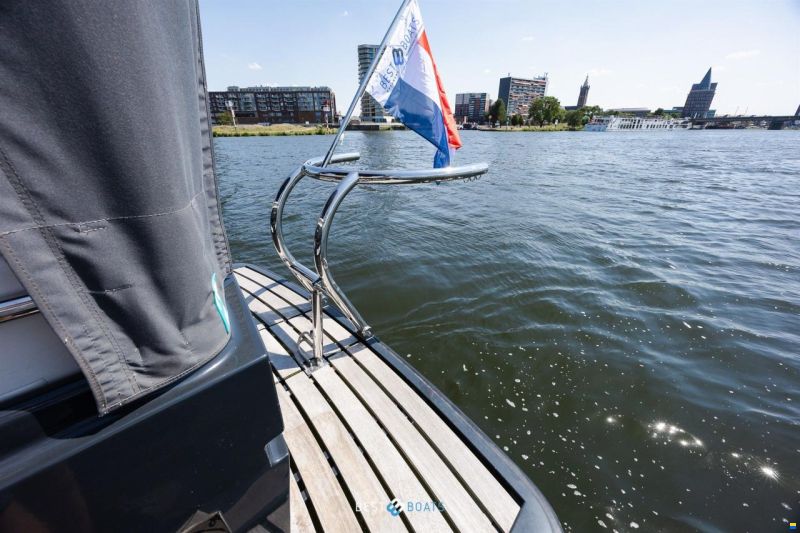 Linssen Grand Sturdy 470 Sedan Wheelhouse