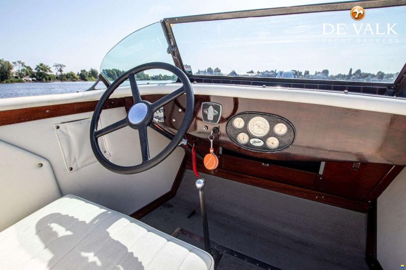 Hacker-Craft Triple Cockpit Runabout