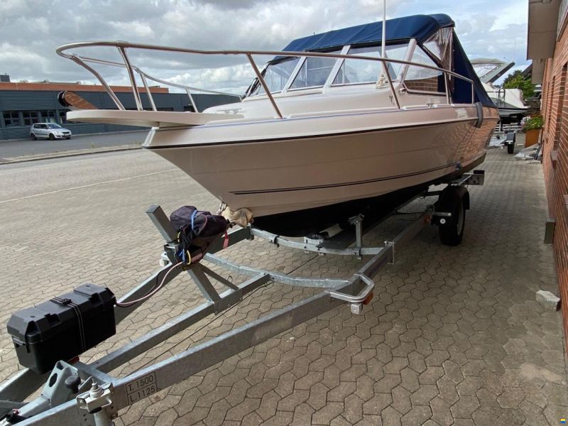 Campion 542 Explorer m/Yamaha F115 hk og Variant