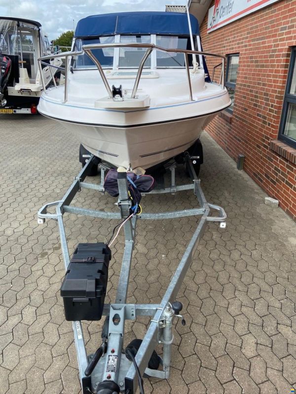 Campion 542 Explorer m/Yamaha F115 hk og Variant