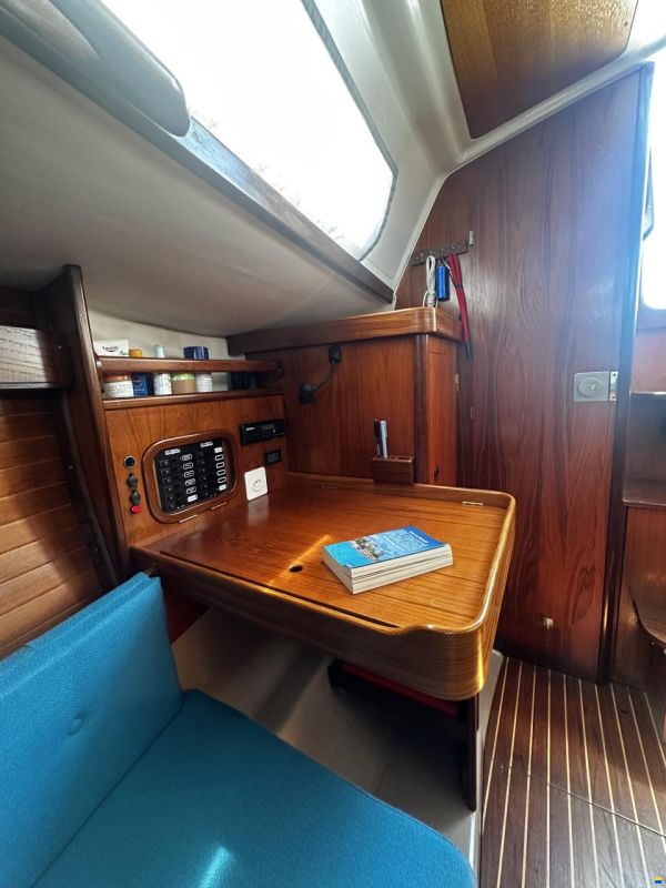 Beneteau First 285