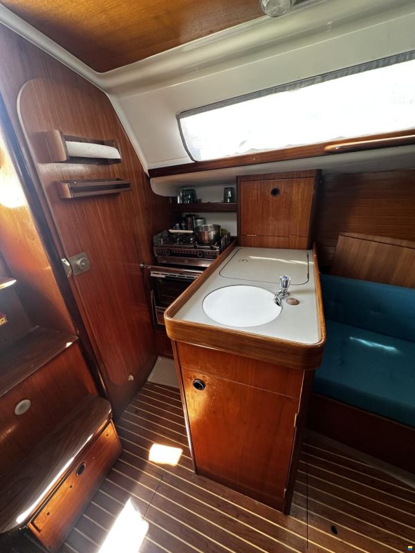 Beneteau First 285