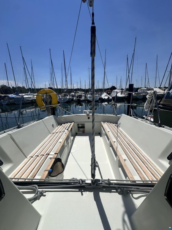Beneteau First 285