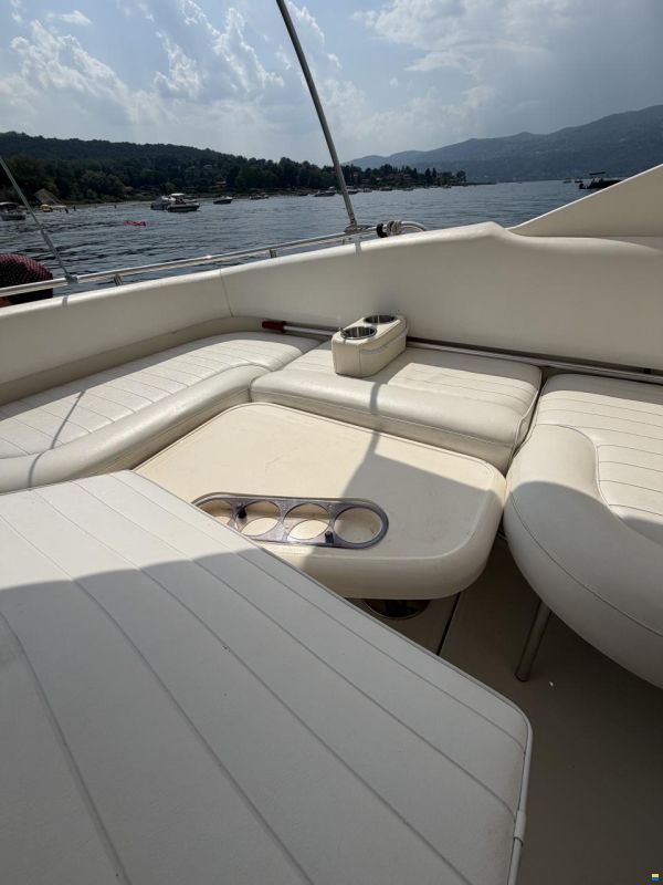Sealine 270 Senator