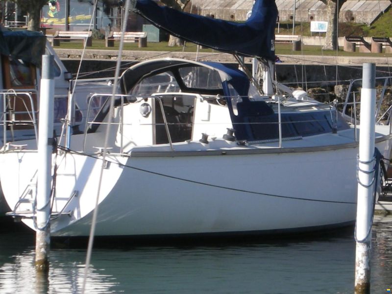 Dufour 2800 cs