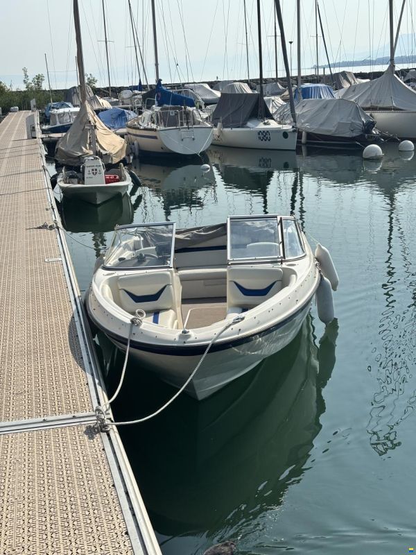 Bayliner 205