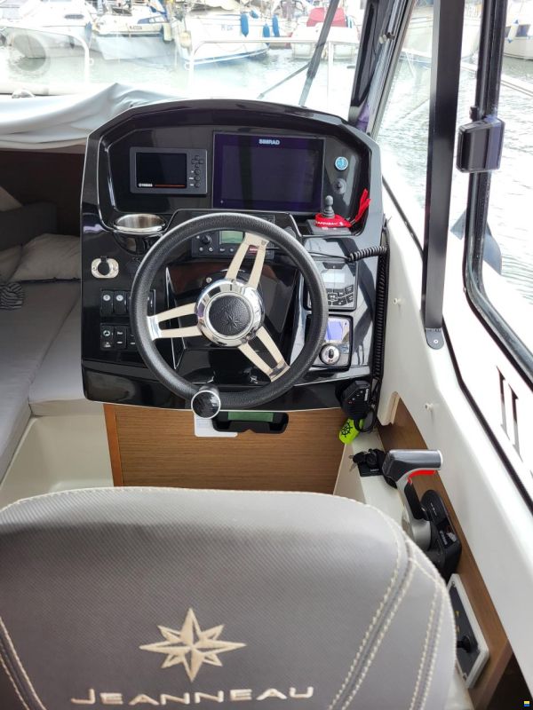 Jeanneau Merry Fisher 795