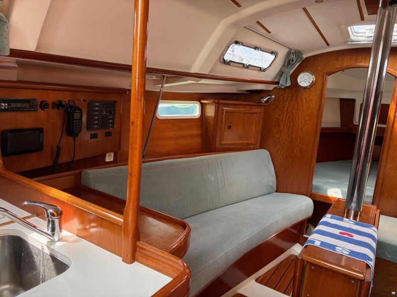 Beneteau Oceanis 331 10,40 x 3,5 x 1,65