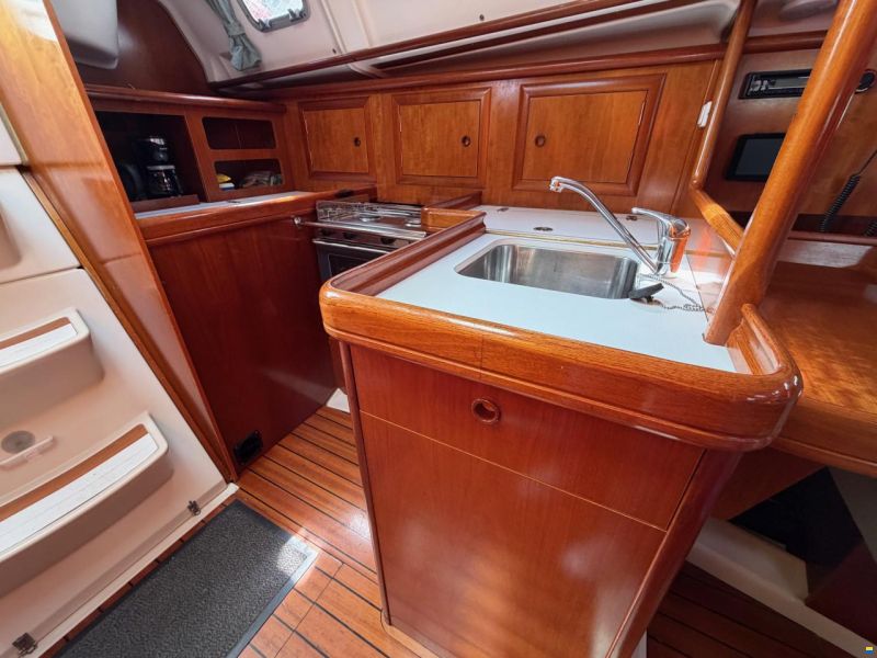 Beneteau Oceanis 331 10,40 x 3,5 x 1,65