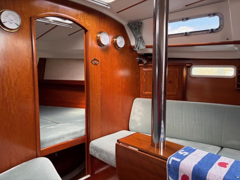 Beneteau Oceanis 331 10,40 x 3,5 x 1,65