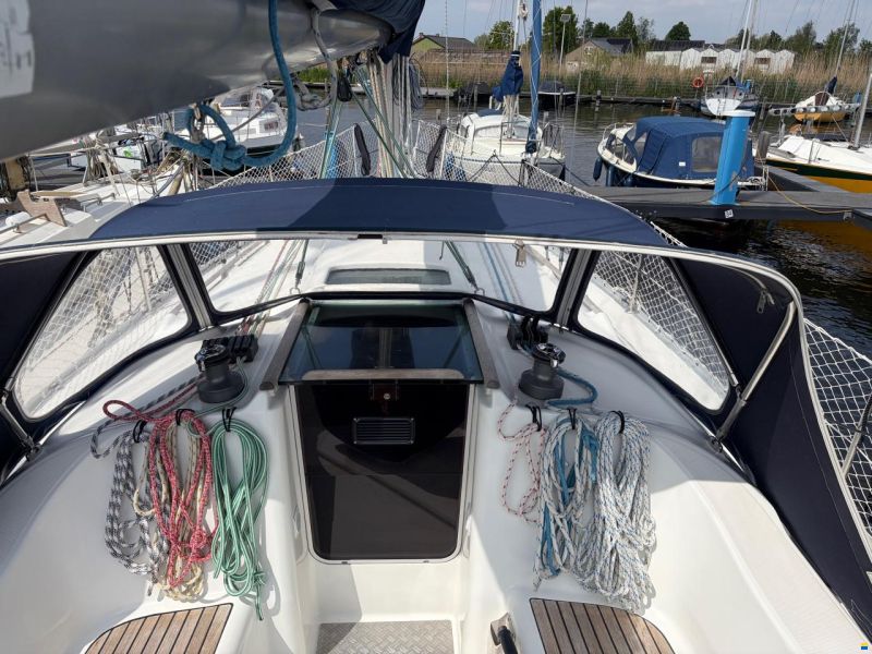 Beneteau Oceanis 331 10,40 x 3,5 x 1,65