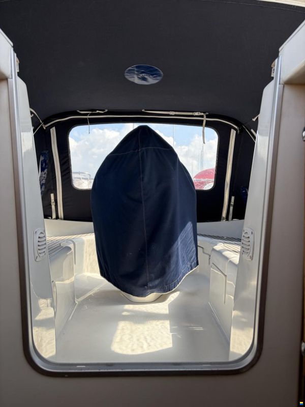 Beneteau Oceanis 331 10,40 x 3,5 x 1,65