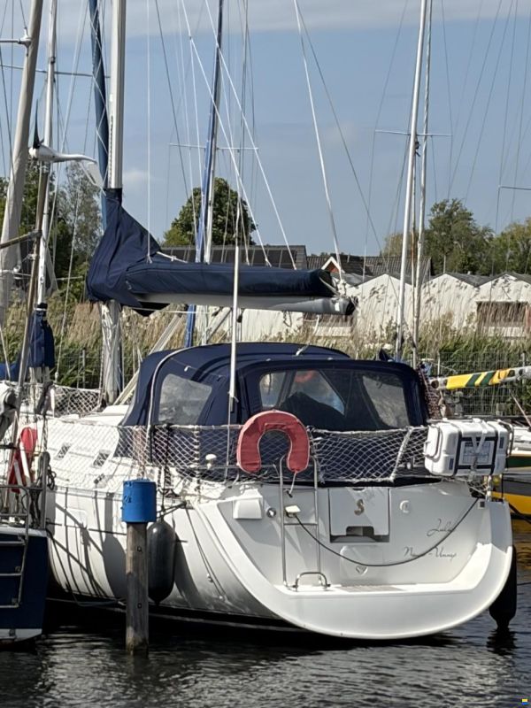 Beneteau Oceanis 331 10,40 x 3,5 x 1,65