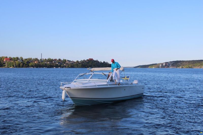 Bertram 28 Moppie