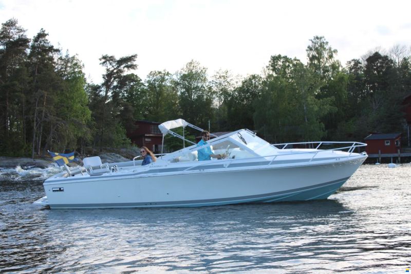 Bertram 28 Moppie