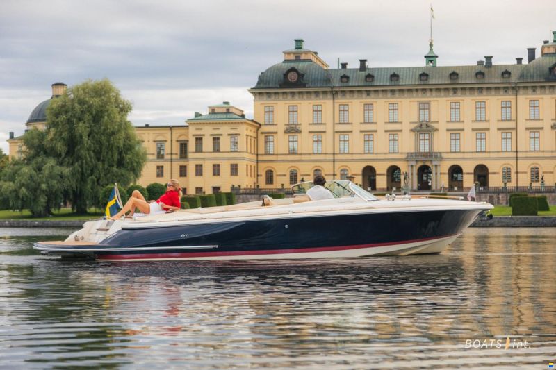 Chris Craft 28 Corsair