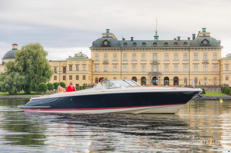 Chris Craft 28 Corsair