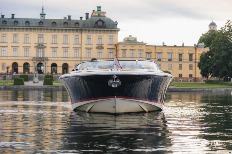 Chris Craft 28 Corsair