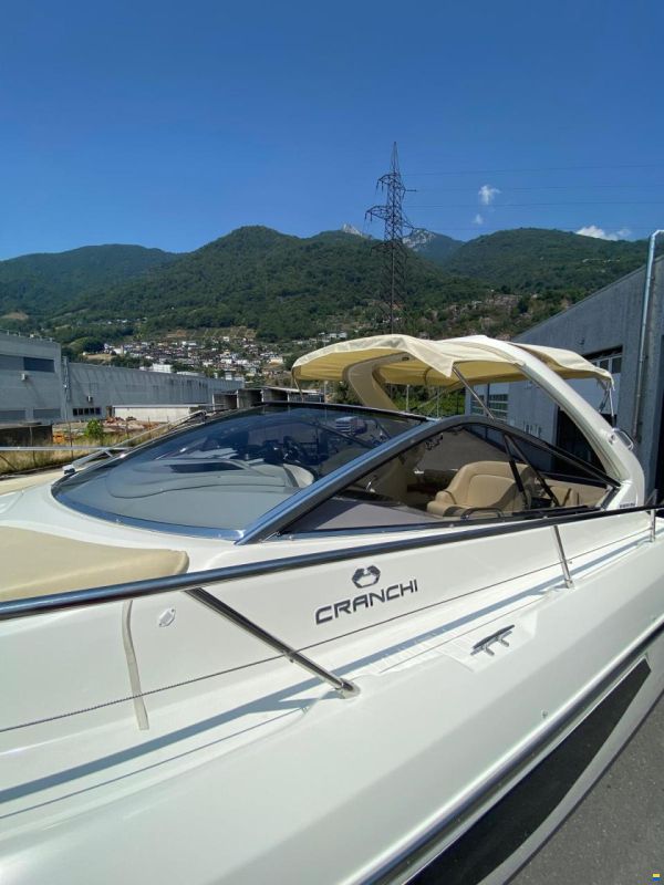 Cranchi Endurance 33