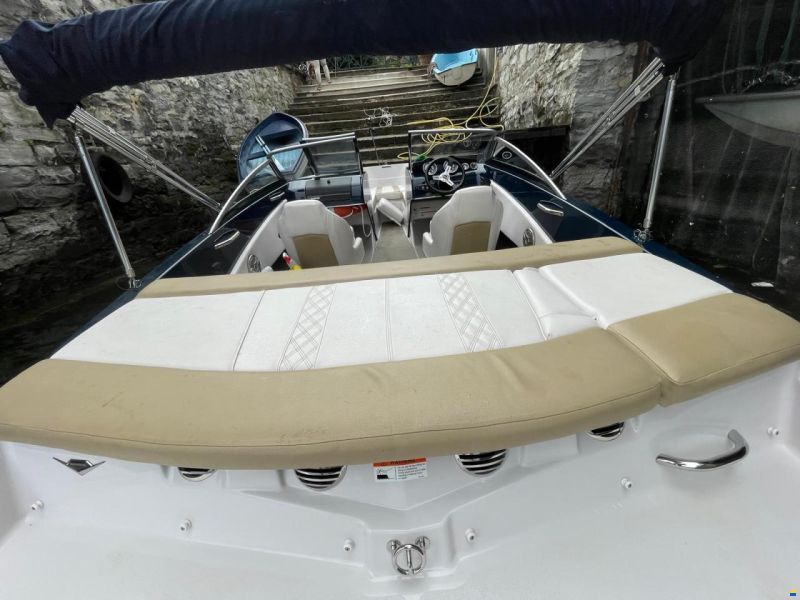 Glastron GT185