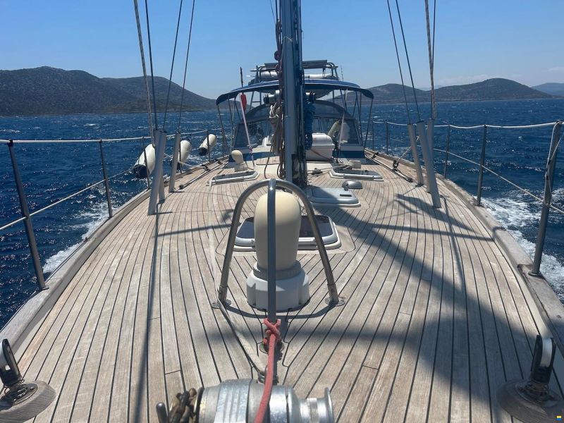 Hallberg-Rassy HR42E