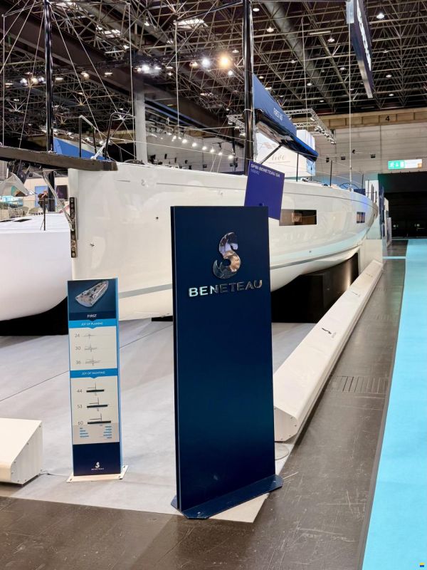 Beneteau First 60