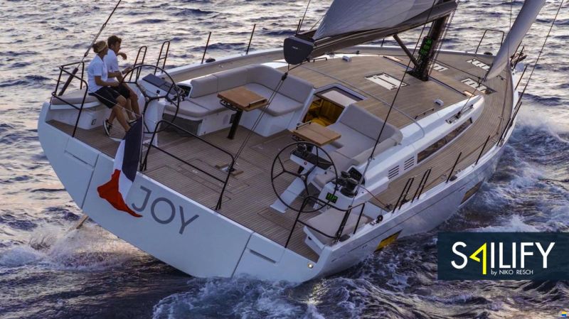 Beneteau First 60