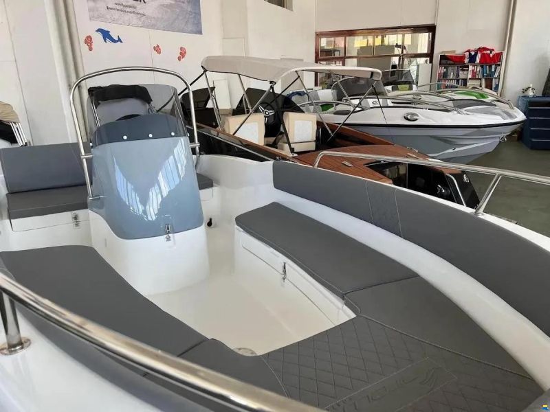 Nireus 490 Comfort