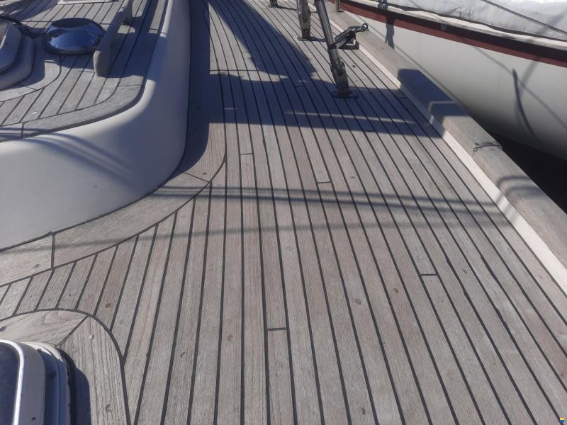 Hallberg-Rassy HR 352