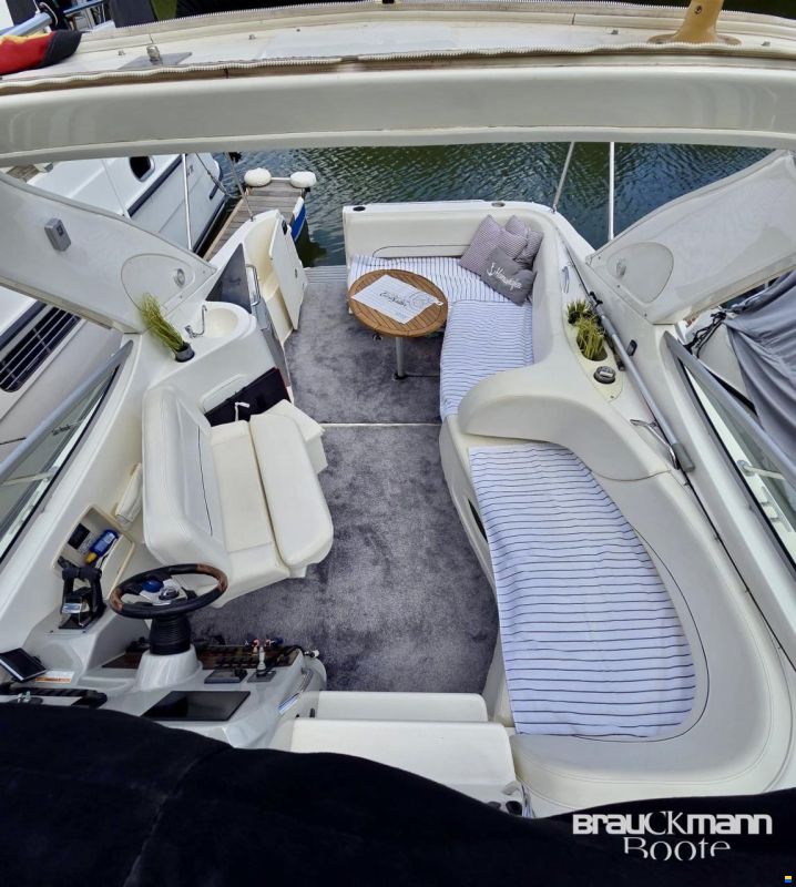 Bayliner 335