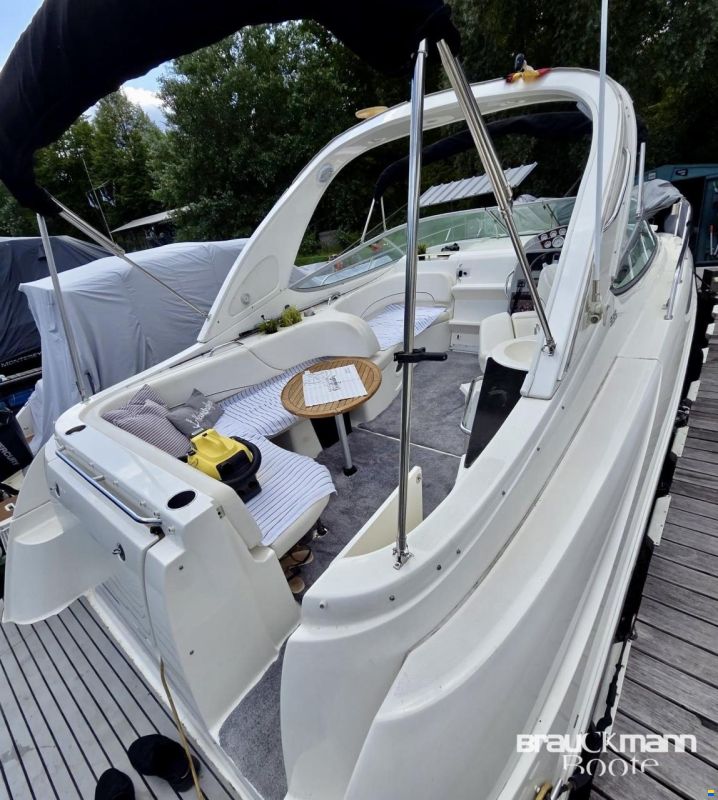 Bayliner 335
