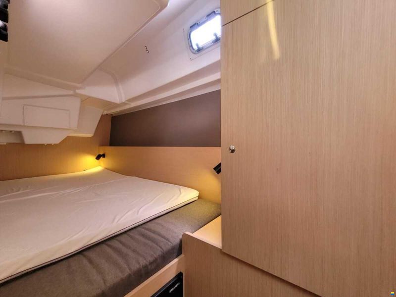 Beneteau Oceanis 35