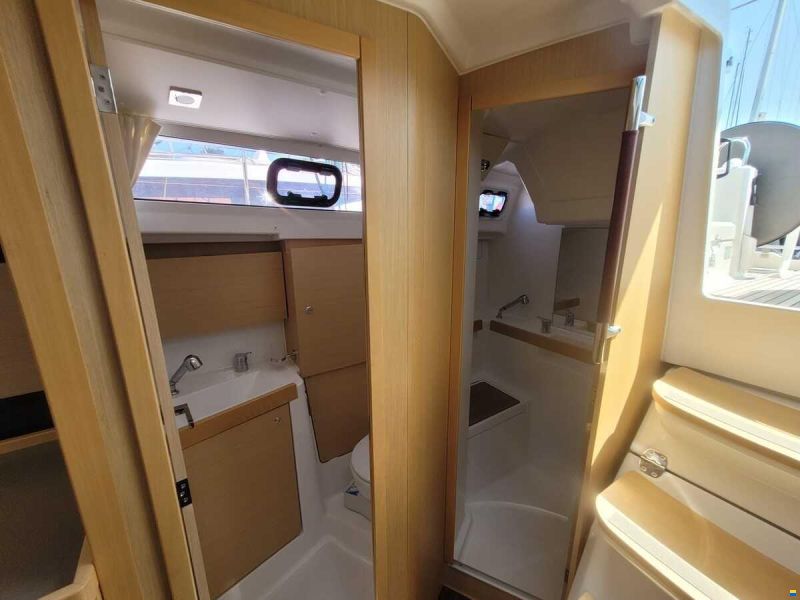 Beneteau Oceanis 35