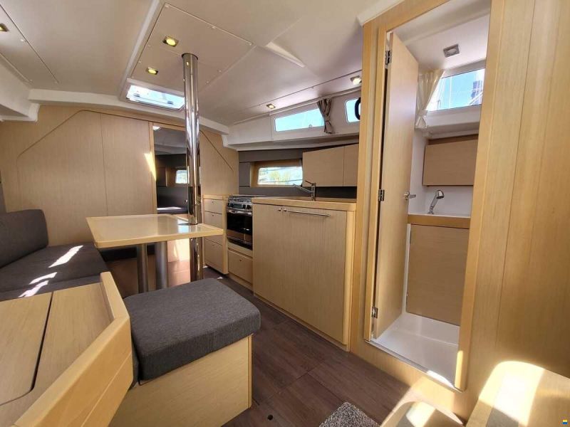 Beneteau Oceanis 35